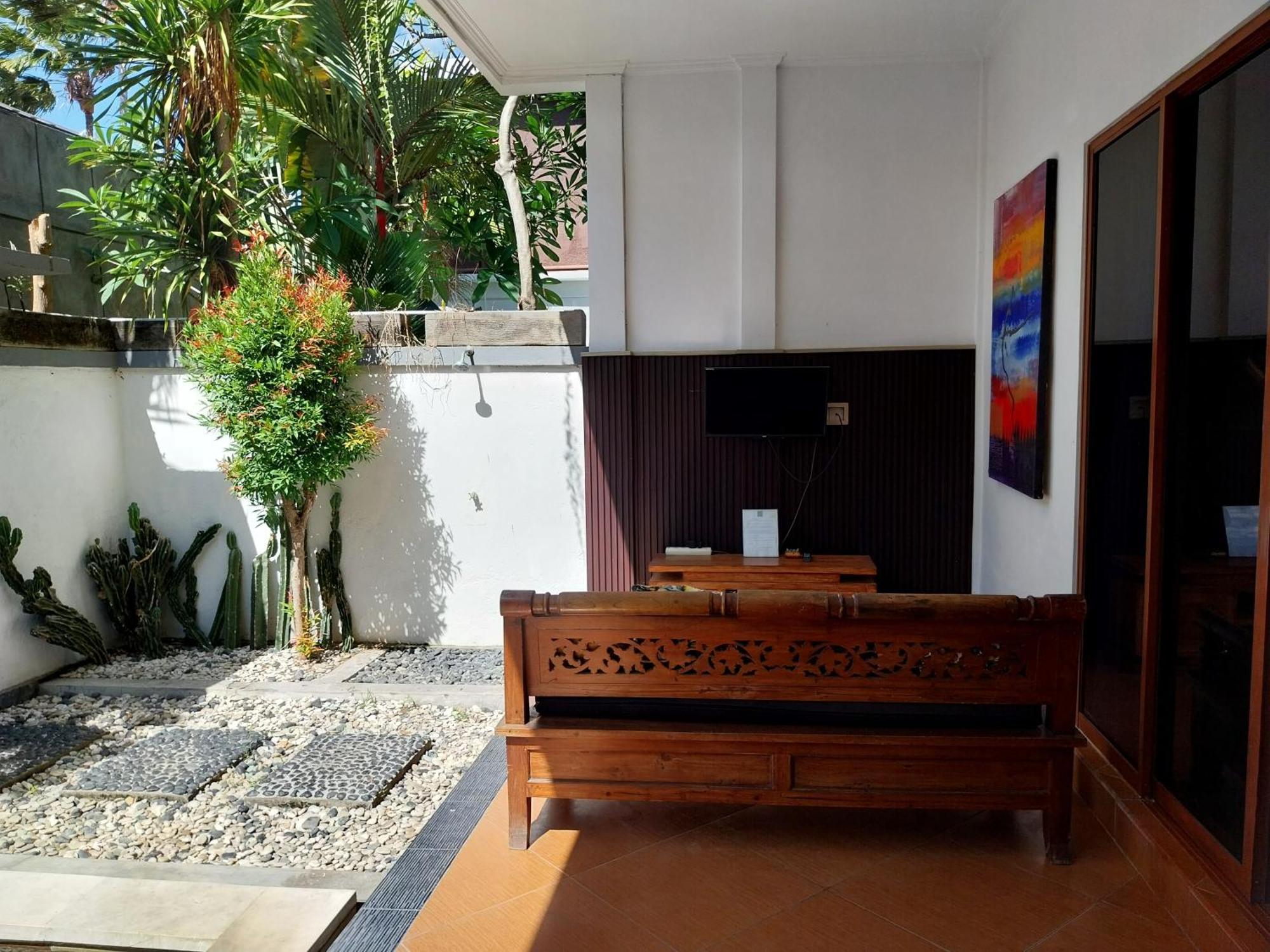 Umah Kita Apartment Seminyak  Exterior photo
